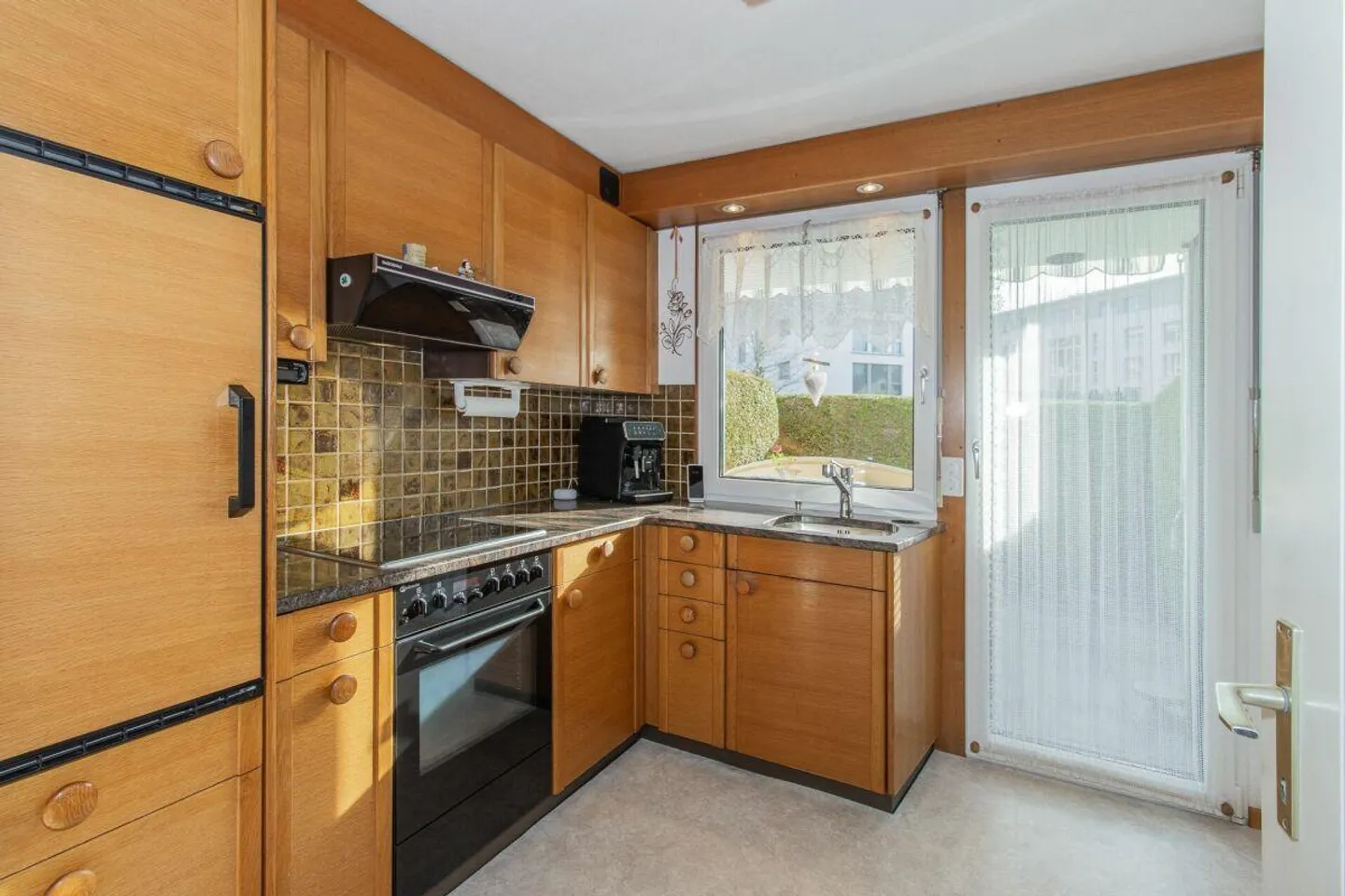 Kleines Glück mit grossem Garten - Foto 5 von 11