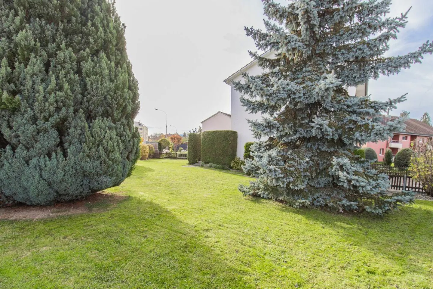 Kleines Glück mit grossem Garten - Foto 11 von 11