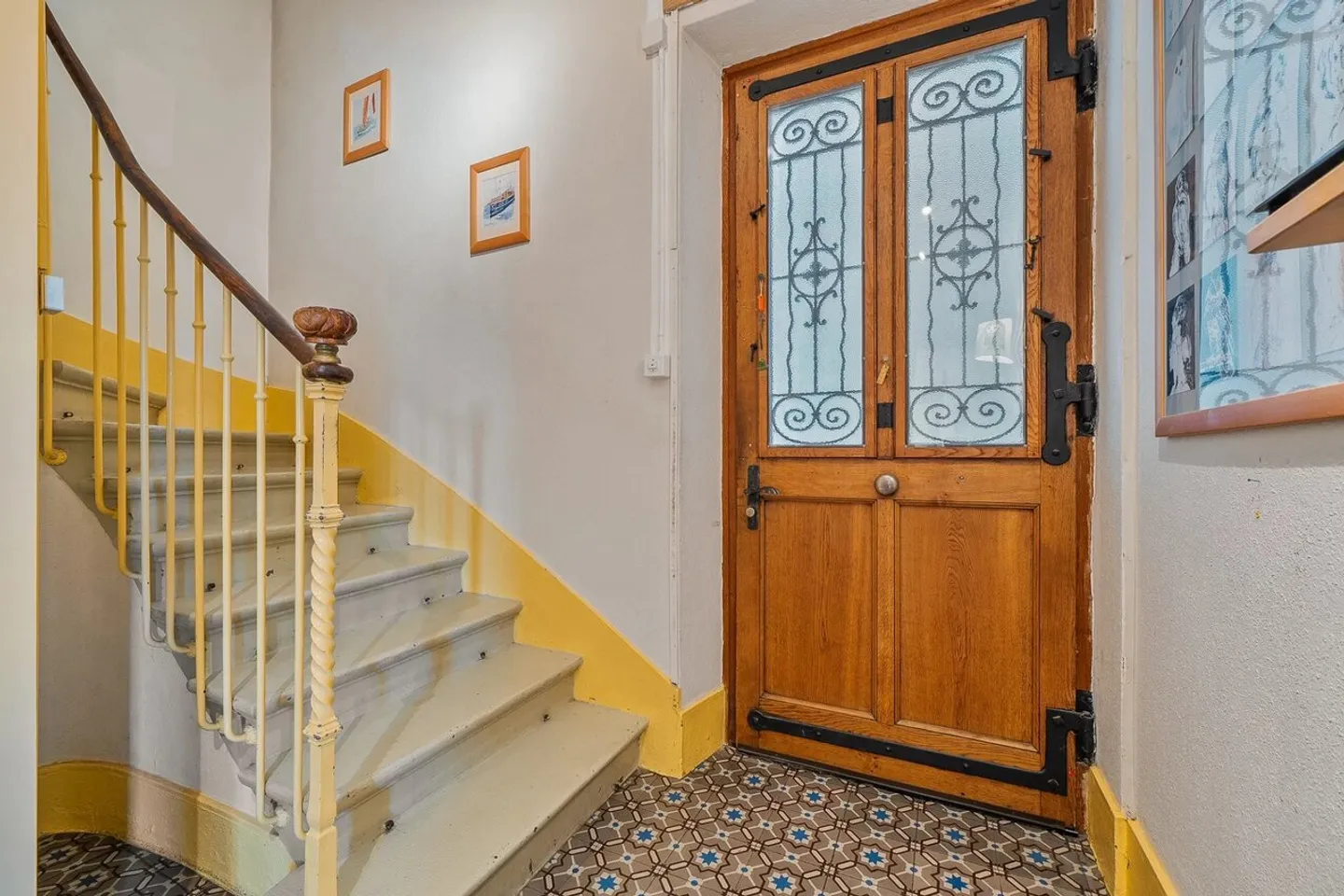 Maison de charme de 6,5 pièces à rénover au centre de St-Prex - Photo 3 sur 13