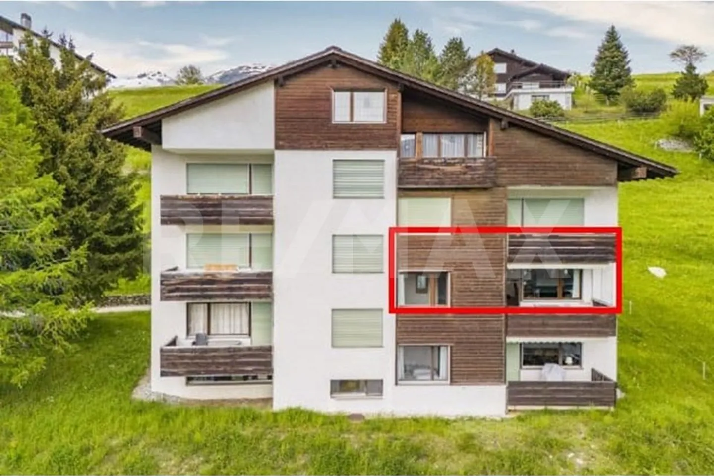 Charmante 2 ½ Zimmerwohnung mit bezaubernder Aussicht - Foto 6 von 13