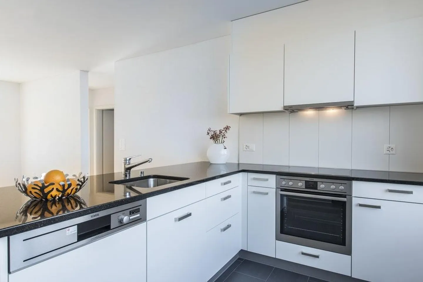 Beautiful Living in Aarberg - Photo 2 of 6