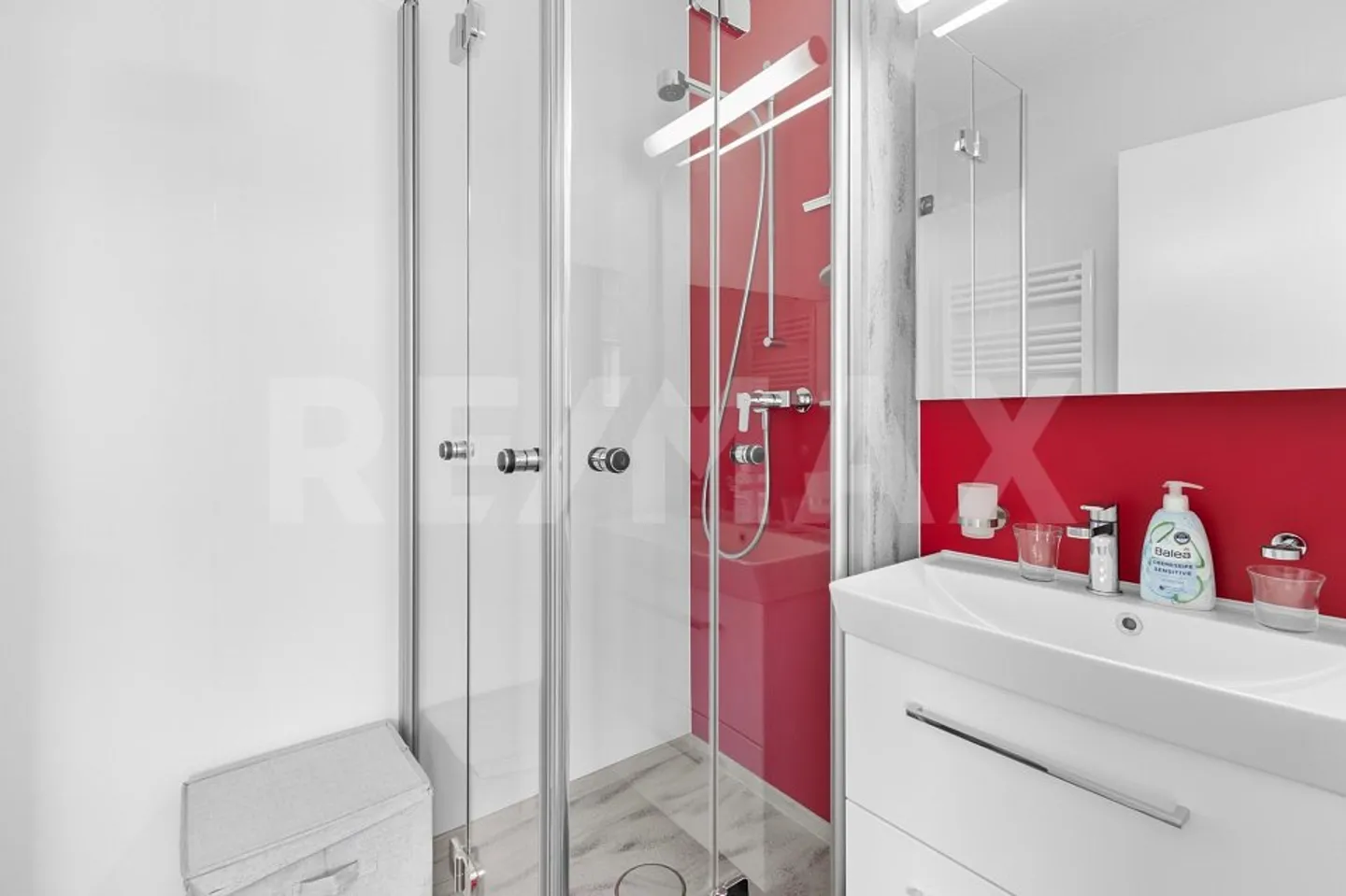 Charmante 2 ½ Zimmerwohnung mit bezaubernder Aussicht - Foto 11 von 13