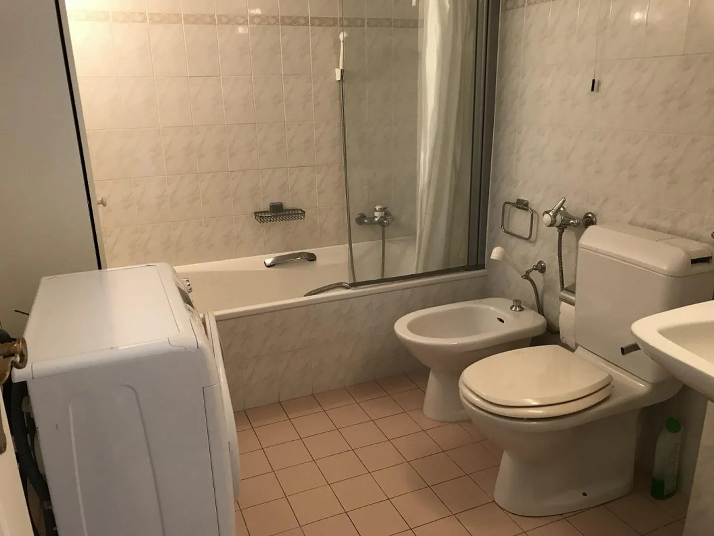 STUPENDO 2.5 LOCALI ARREDATO CON VISTA PANORAMICA SUL LAGO - Foto 7 di 13