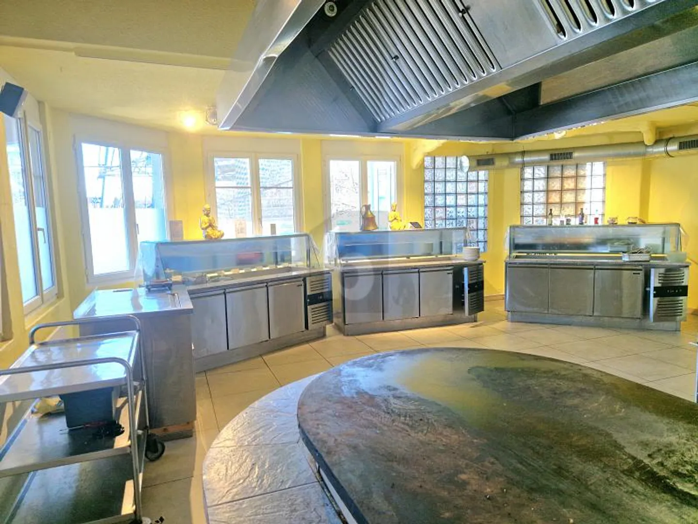 Hotel for rent - Photo 5 of 6