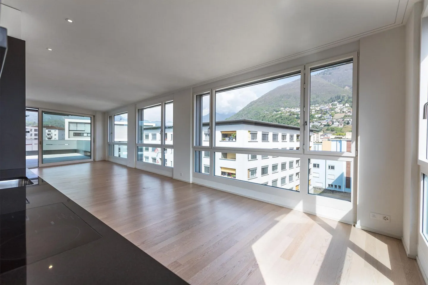 Residenza Laville: wunderschöne Penthouse im Zentrum von Locarno - Foto 9 von 11