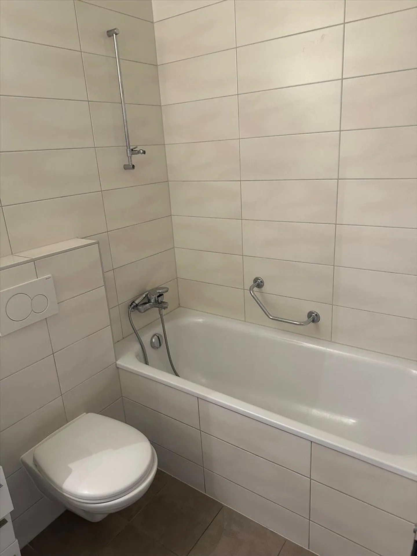 Appartamento di 5.0 stanze al 1° piano - Foto 5 di 6