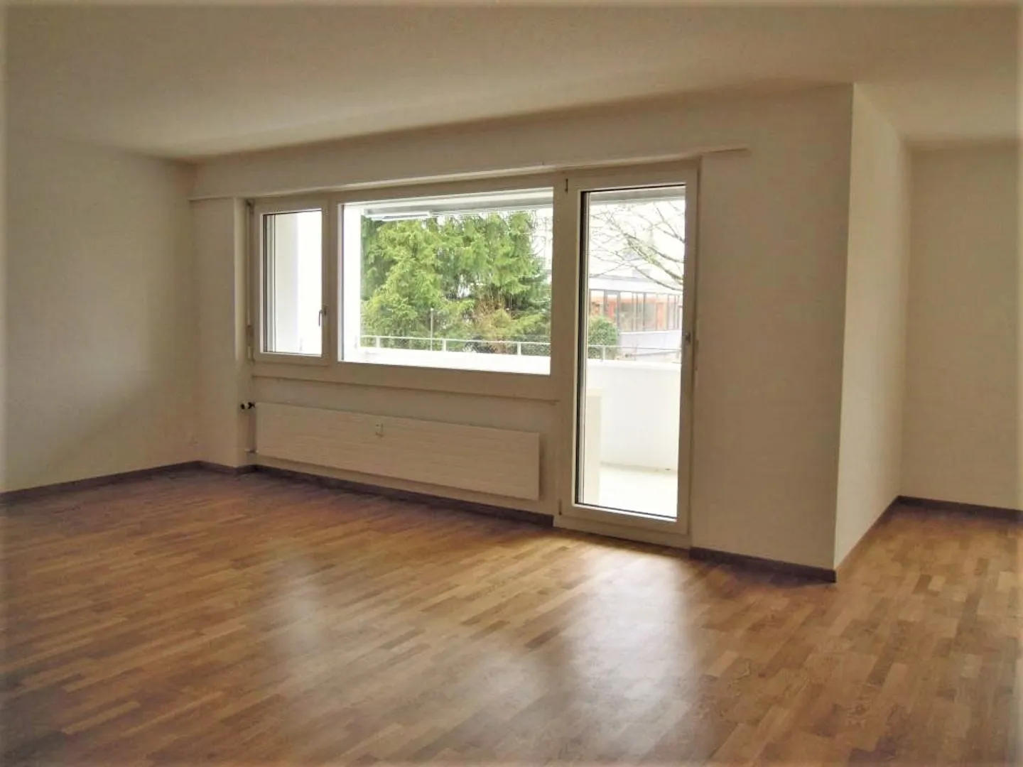 Frisch sanierte 4.5-Zimmerwohnung - Foto 3 von 8