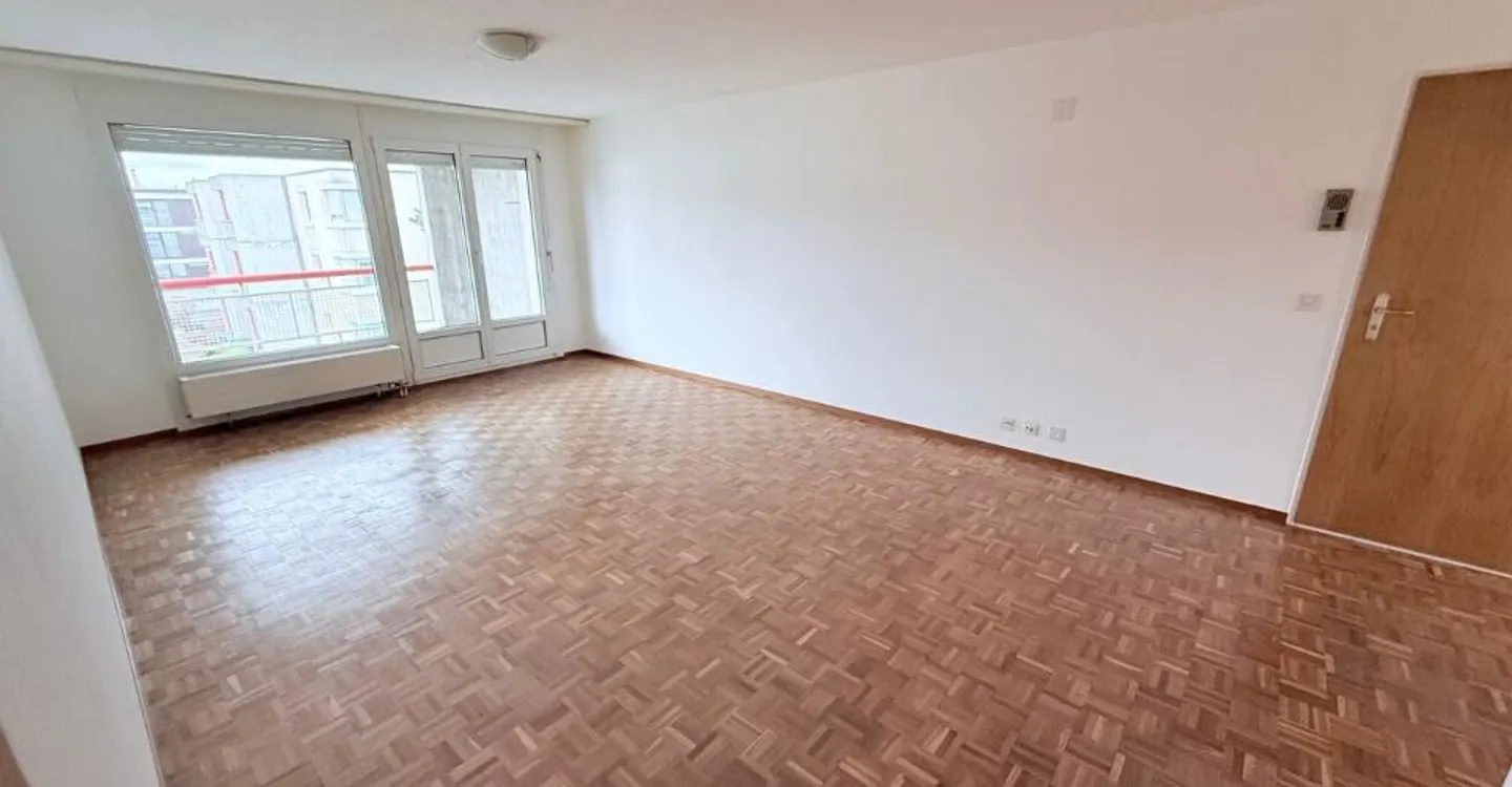 2.5 room apartment on the 2nd floor - Photo 3 of 5