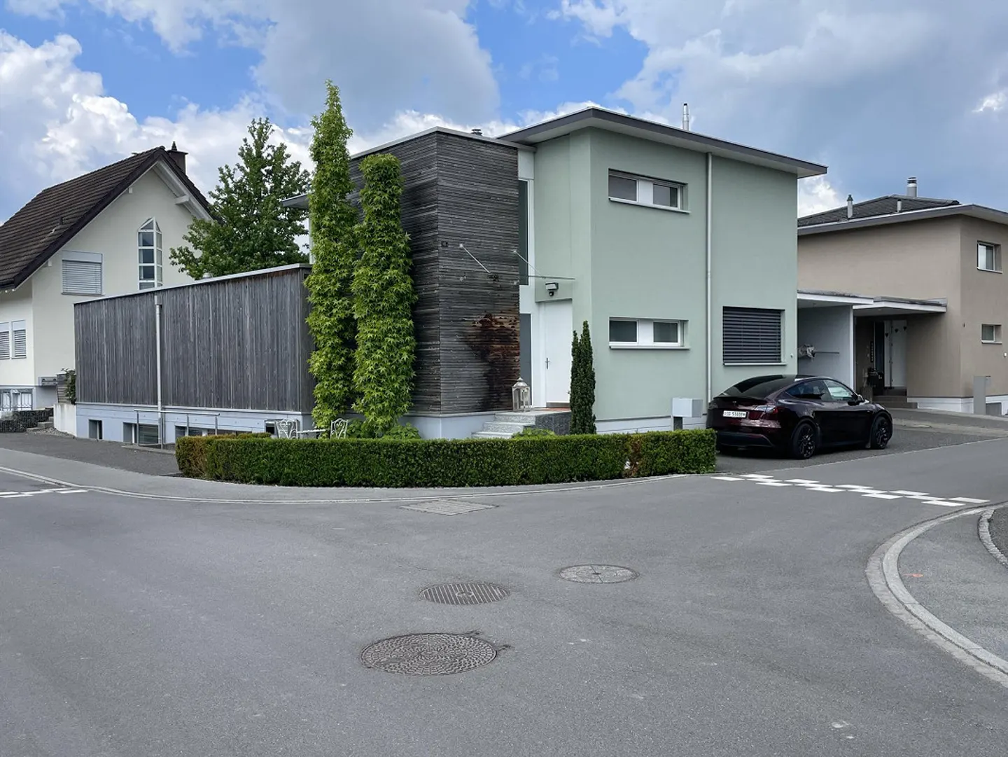 Single-family house with a separate apartment - garden and wellness dream included. - Photo 1 of 24