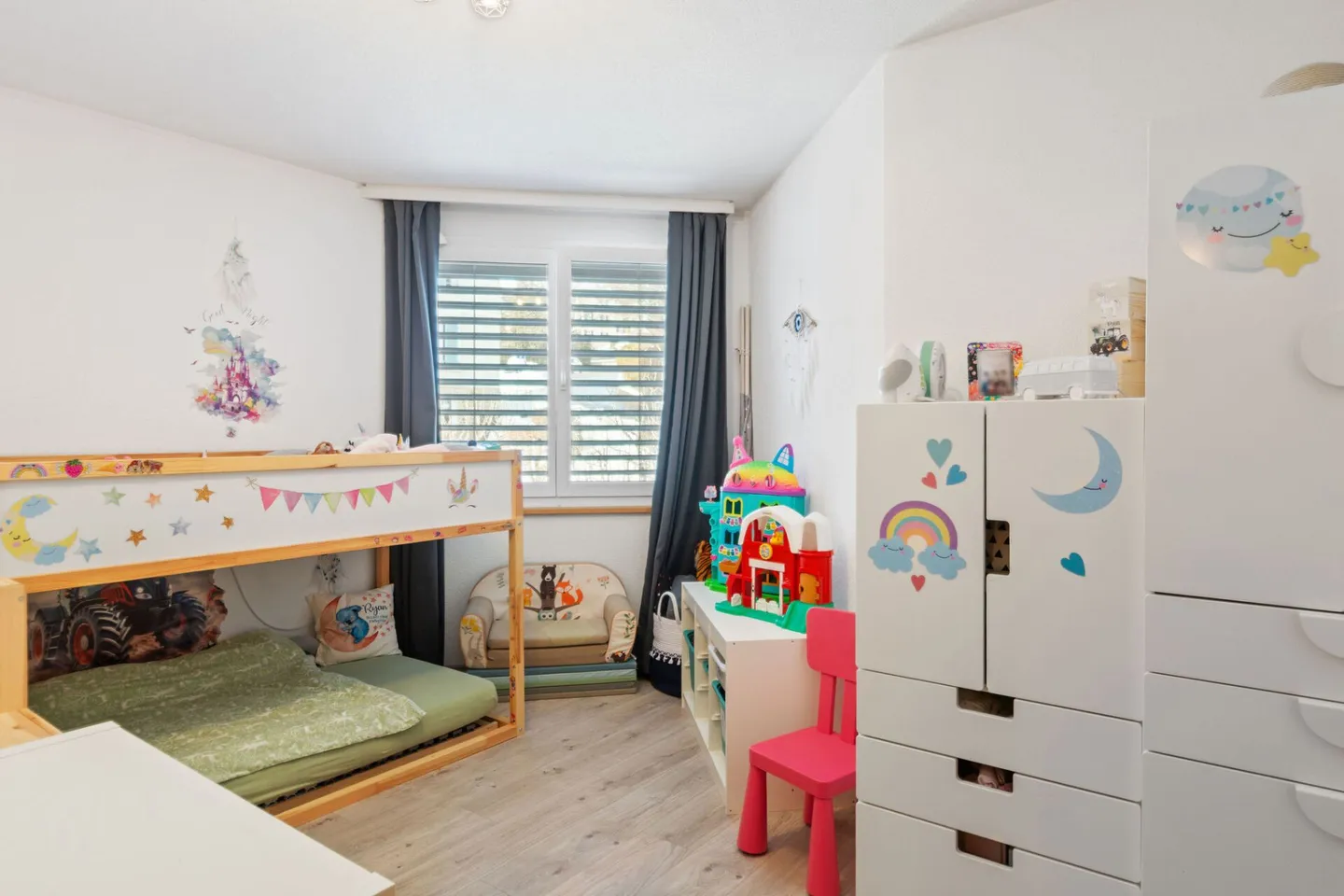 La Chaux-de-Fonds, magnifique appartement de 4.5 pièces avec garage, ascenseur - Photo 10 sur 16