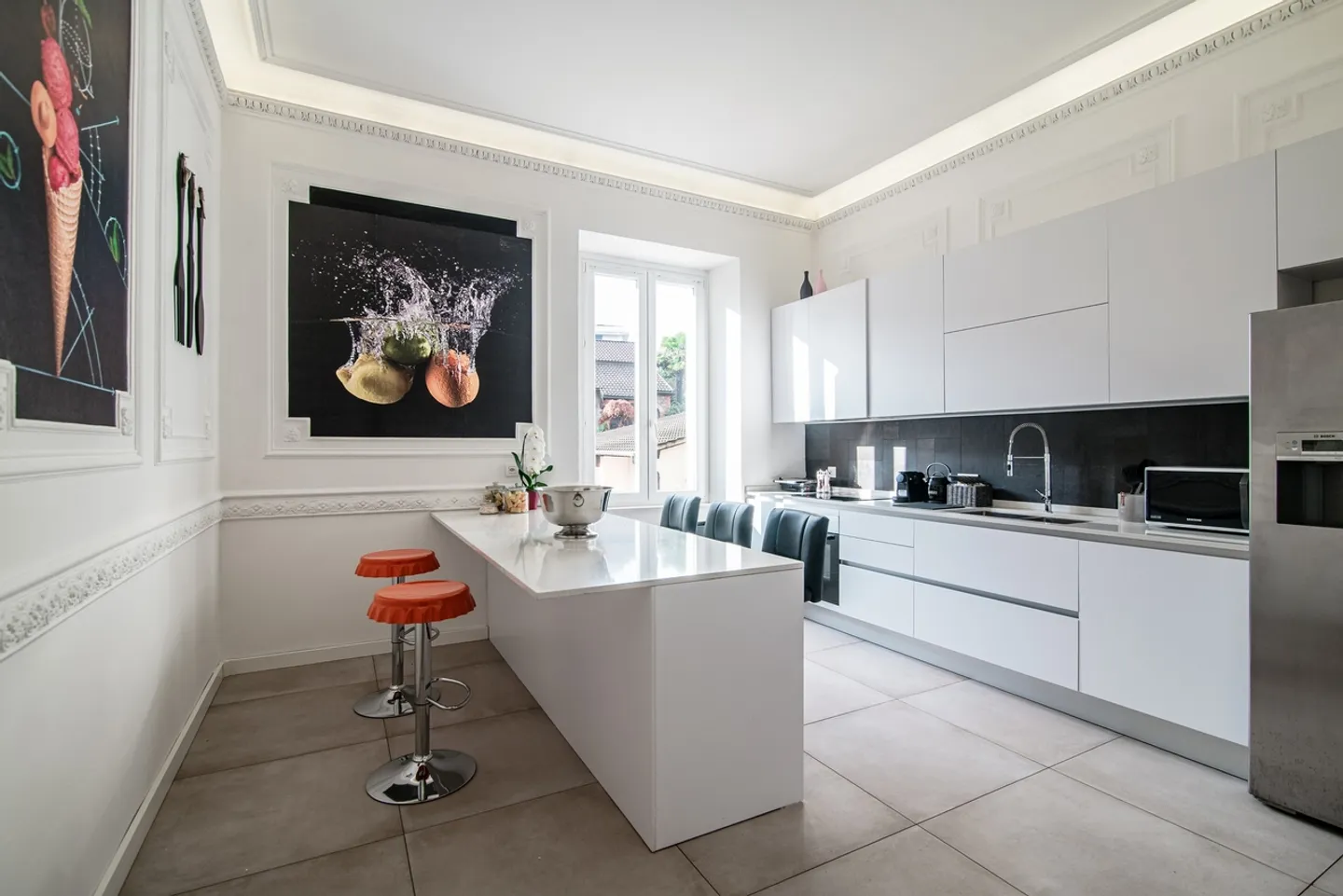 Luxuriöse Villa in Lugano: Modernes Design und Atemberaubender Seeblick - Foto 2 von 10