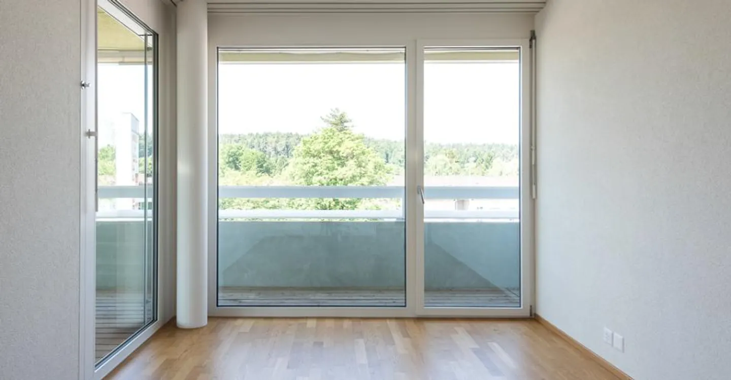 Luxurious living above the shopping mall! - Photo 6 of 6