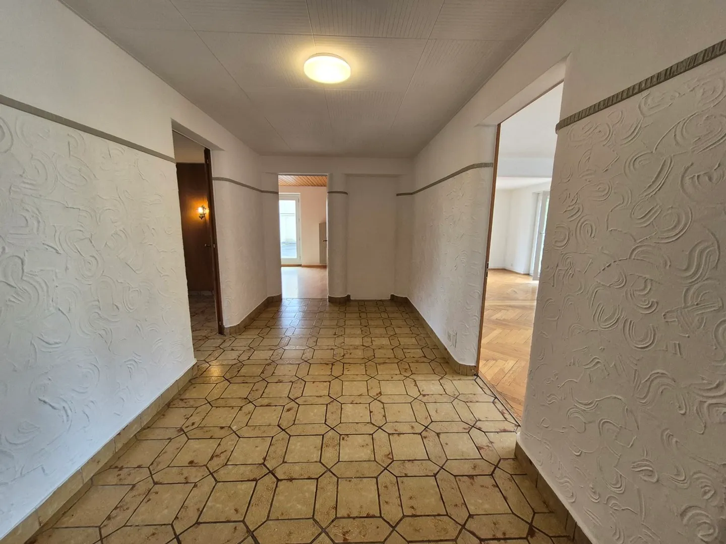 NEL CUORE DI FULLY - APPARTAMENTO 4.5 STANZE - Foto 6 di 12