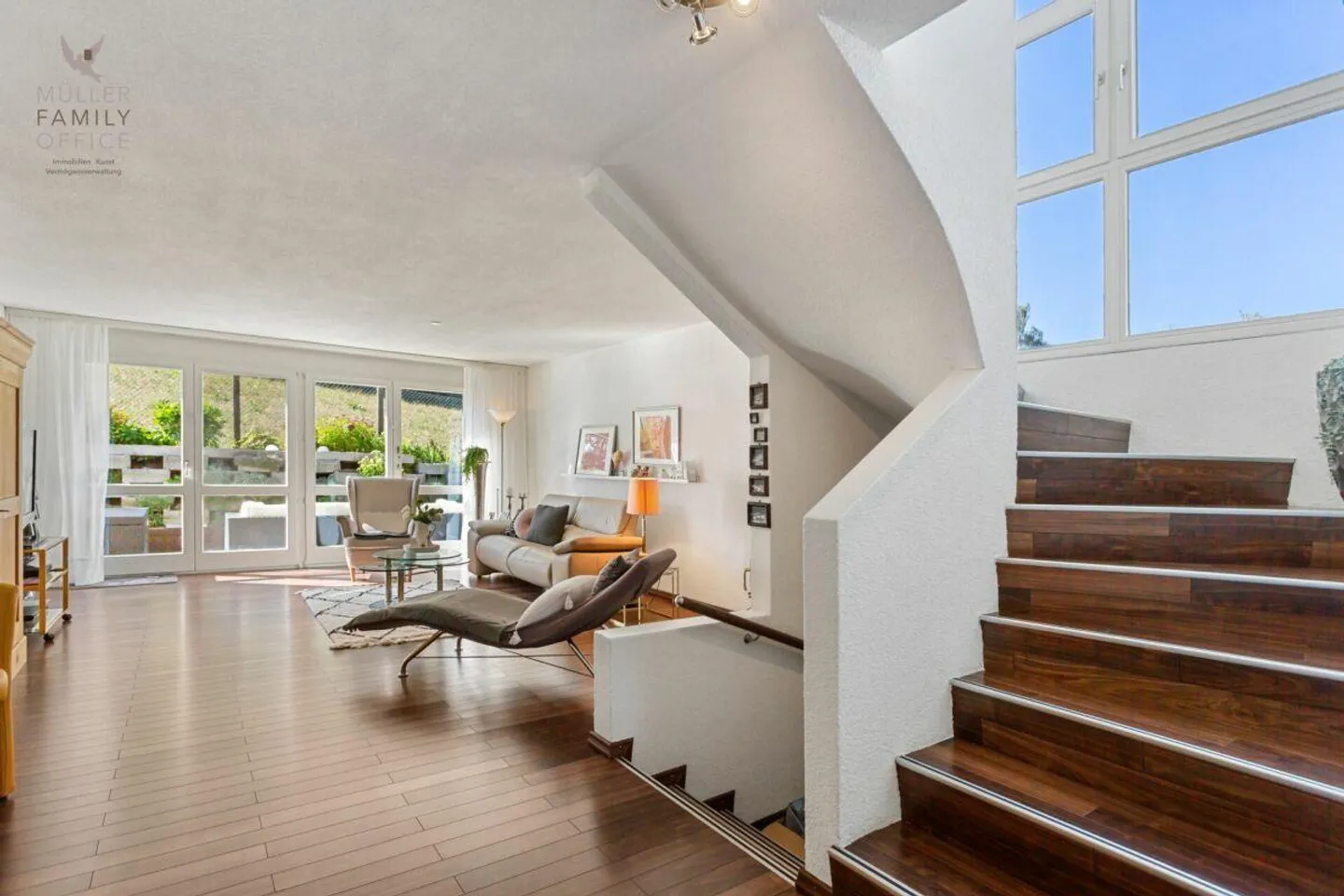 Charming corner terraced house in a quiet and sunny location - Photo 10 of 13
