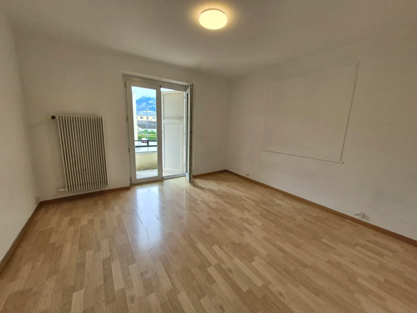 NEL CUORE DI FULLY - APPARTAMENTO 4.5 STANZE - Foto 9 di 12