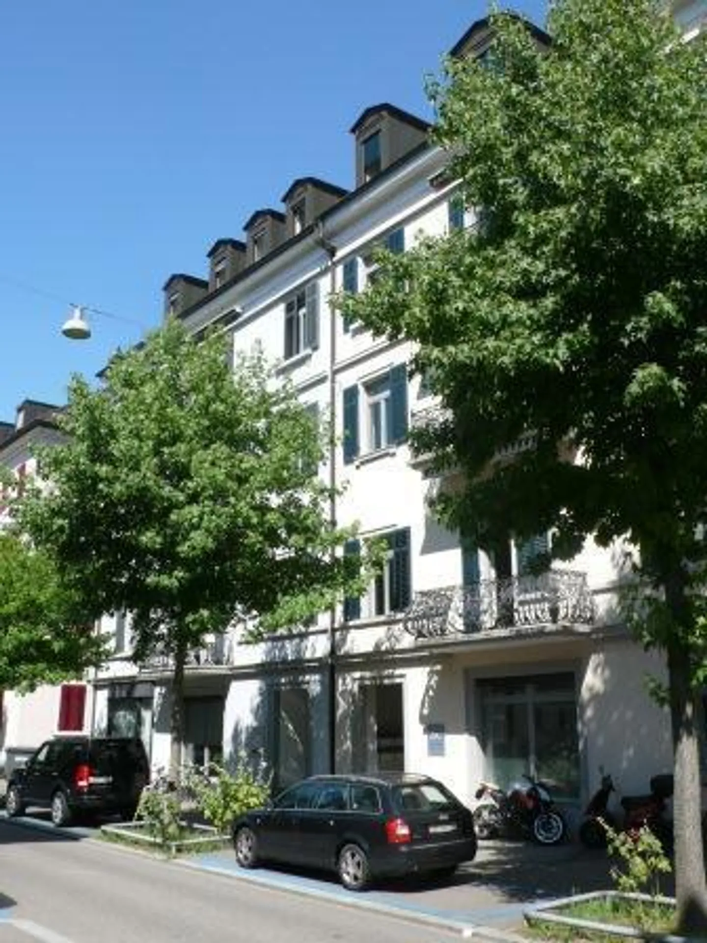 Charmante sanierte Wohnung in Zürich - Foto 2 von 10