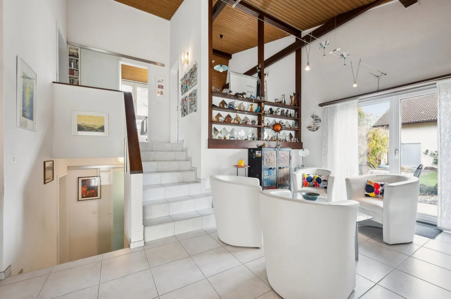 Family-friendly home in a quiet location - Photo 2 of 7