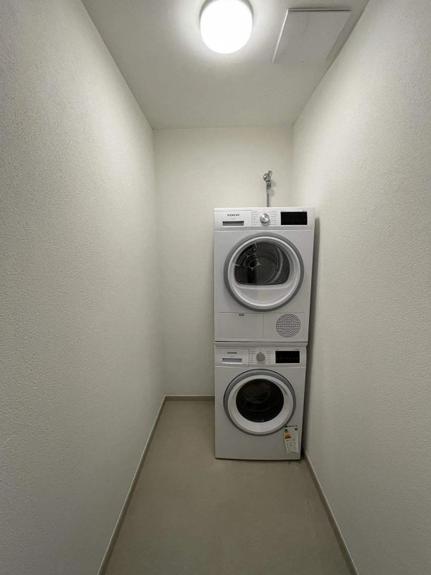 Moderne 2.5-Zimmerwohnung in Horgen mit traumhafter Seesicht - Photo 6 of 7