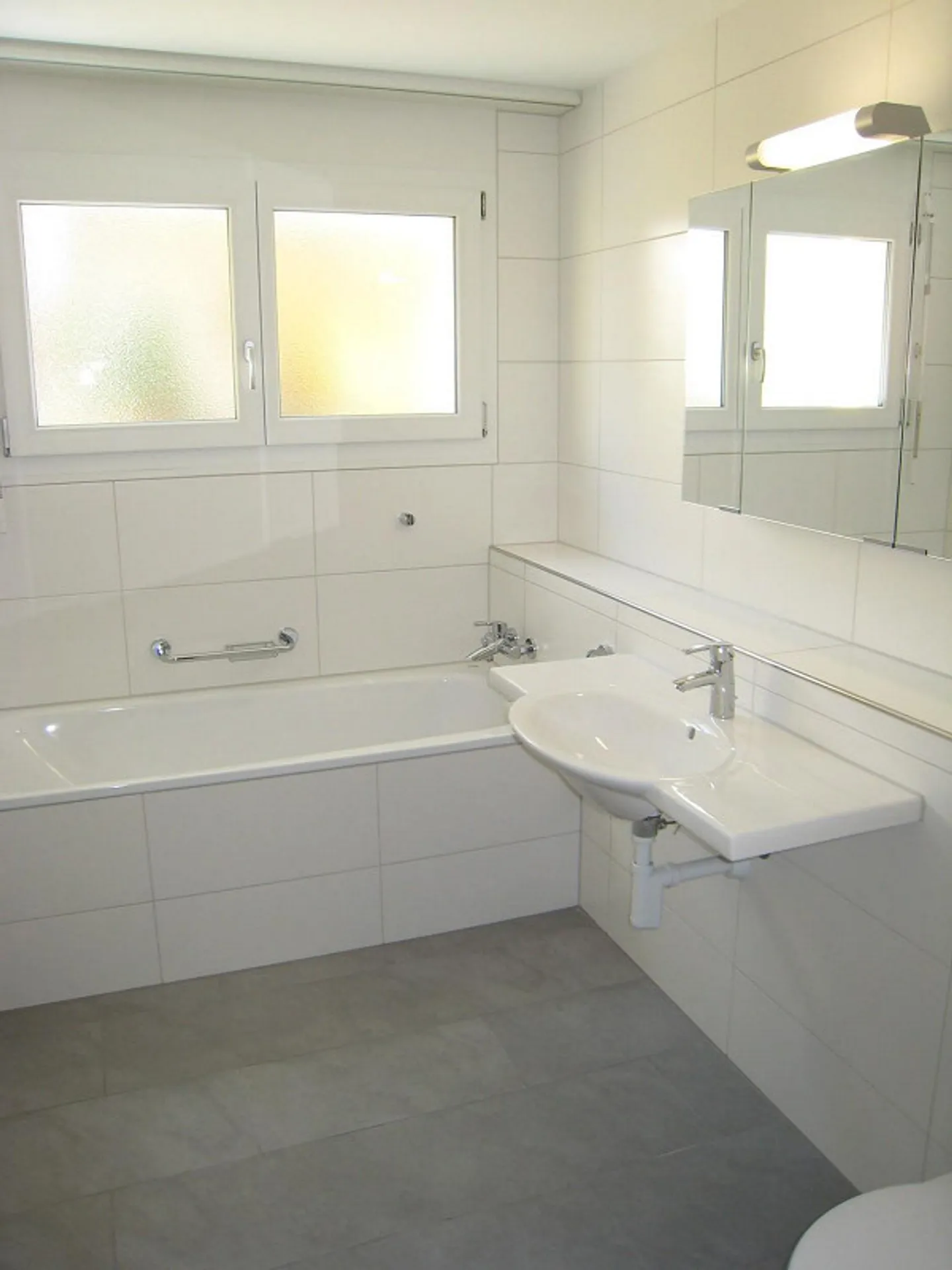 Bellissimo e spazioso appartamento di 3,5 stanze al piano terra in affitto - Foto 3 di 6