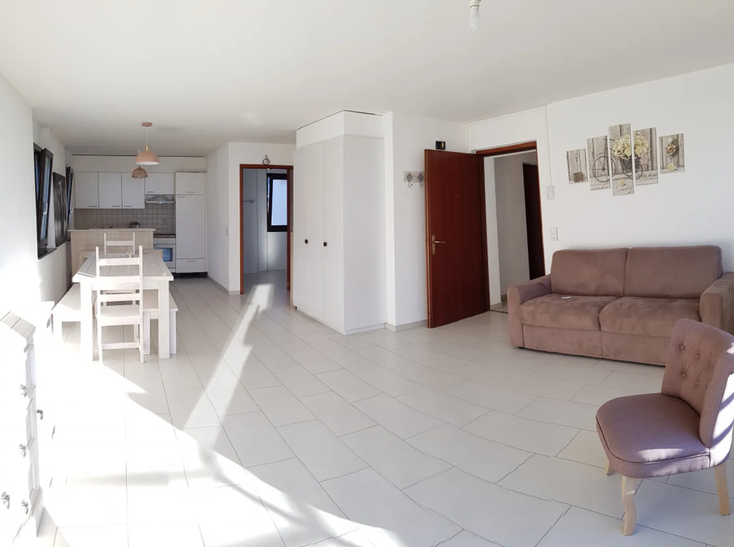 In affitto non arredato un 1.5 locali all'ultimo piano di un edificio a Conthey - Foto 1 di 5