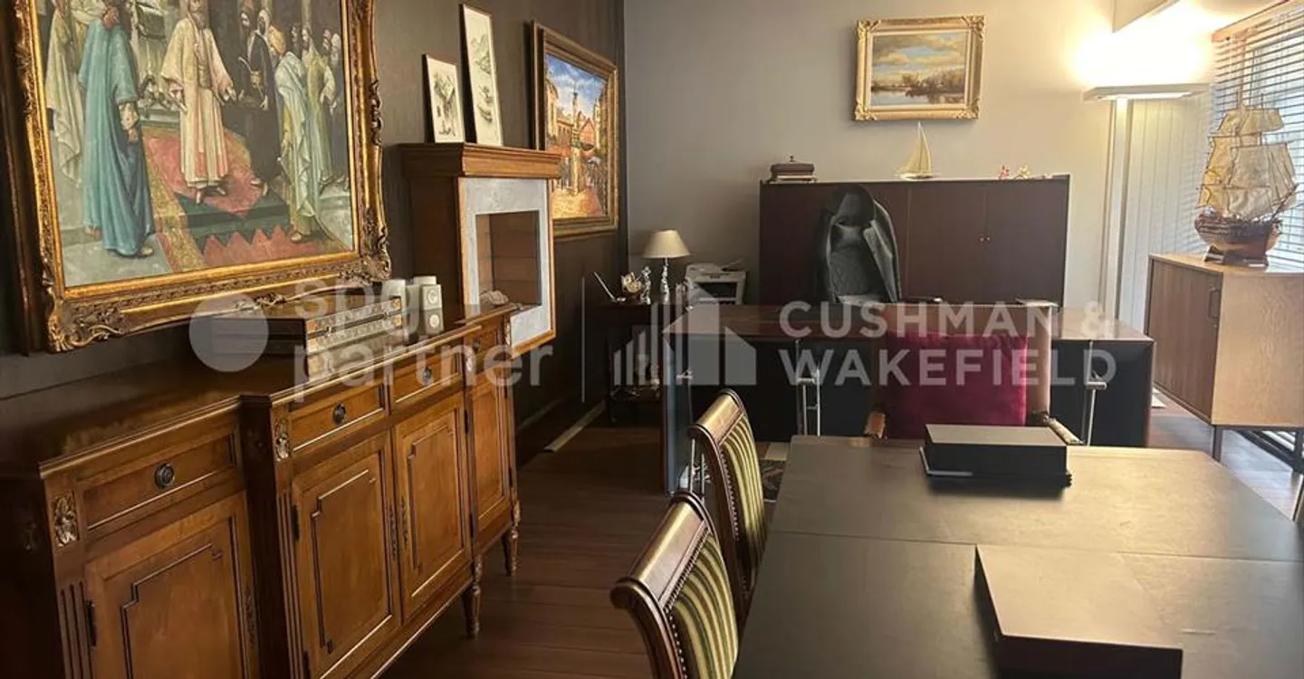 Office space for rent - Photo 4 of 9