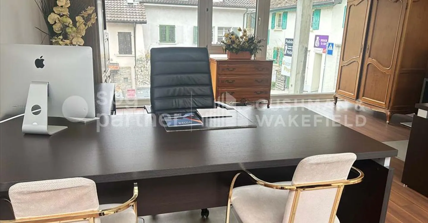 Office space for rent - Photo 5 of 9