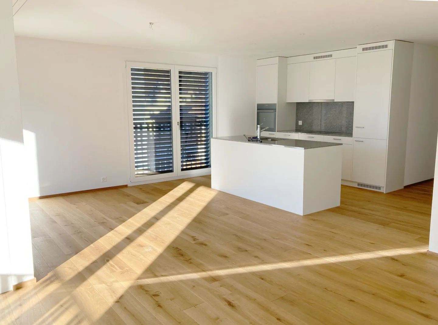 Ampio appartamento di 4,5 stanze con vista sui Churfirsten - Foto 2 di 10