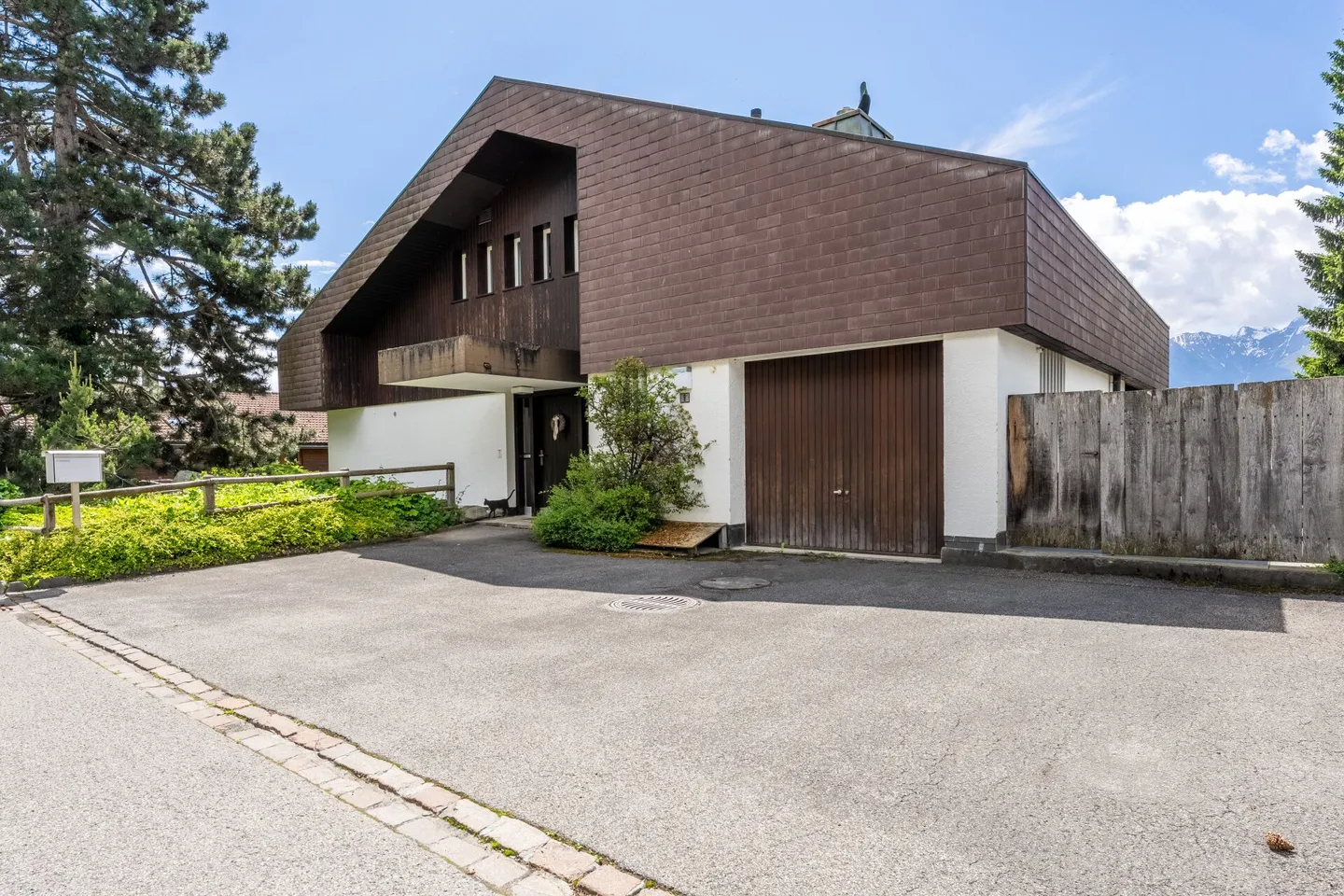 Holiday home with swimming pool in Flims for sale - Photo 28 of 37