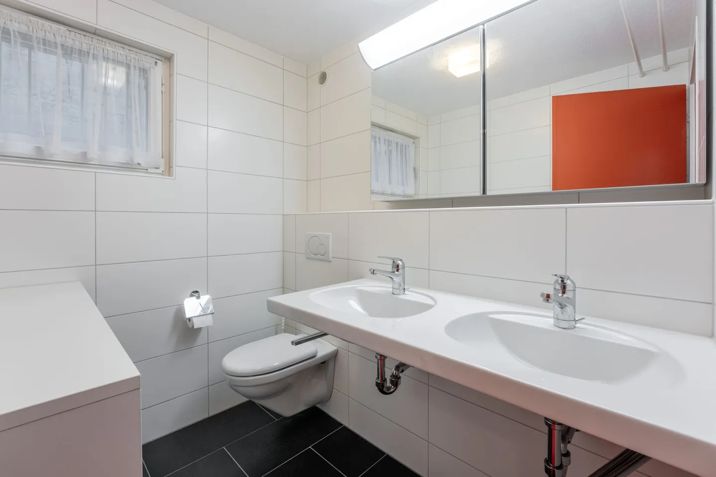 Holiday home with swimming pool in Flims for sale - Photo 19 of 37