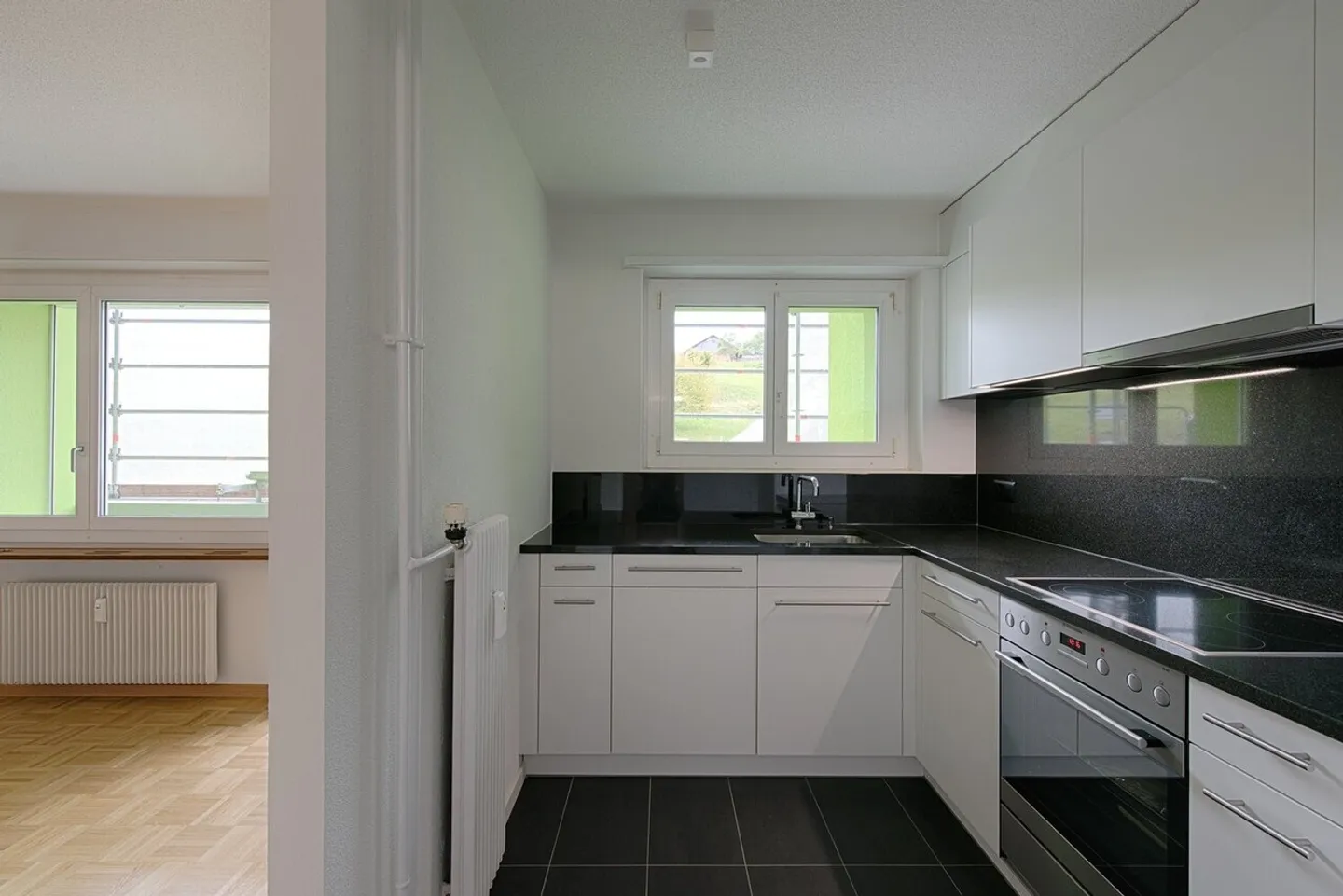 Apartment for rent - Photo 2 of 6