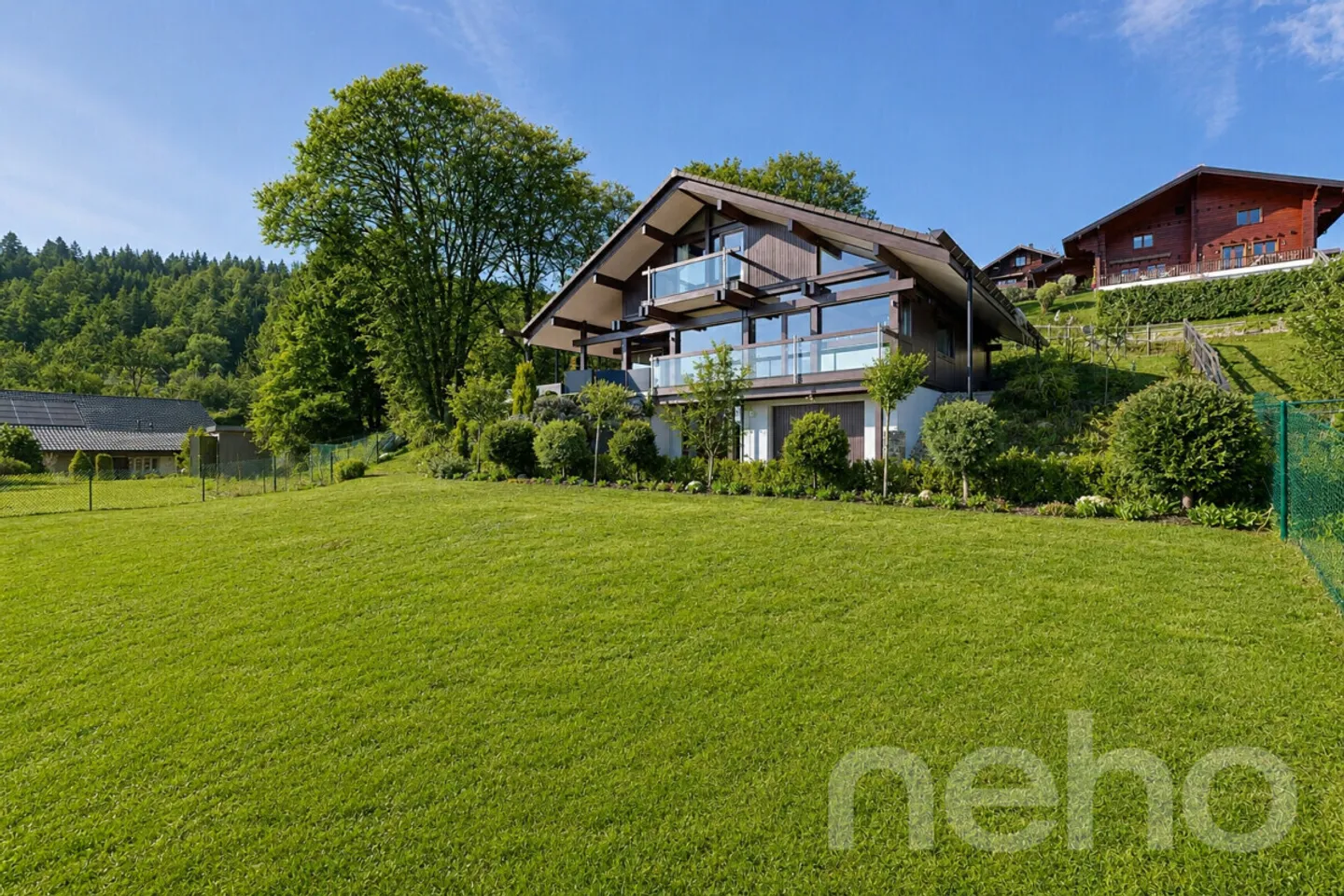Villa HUF HAUS con vista sul lago e sulle Alpi - Foto 2 di 12