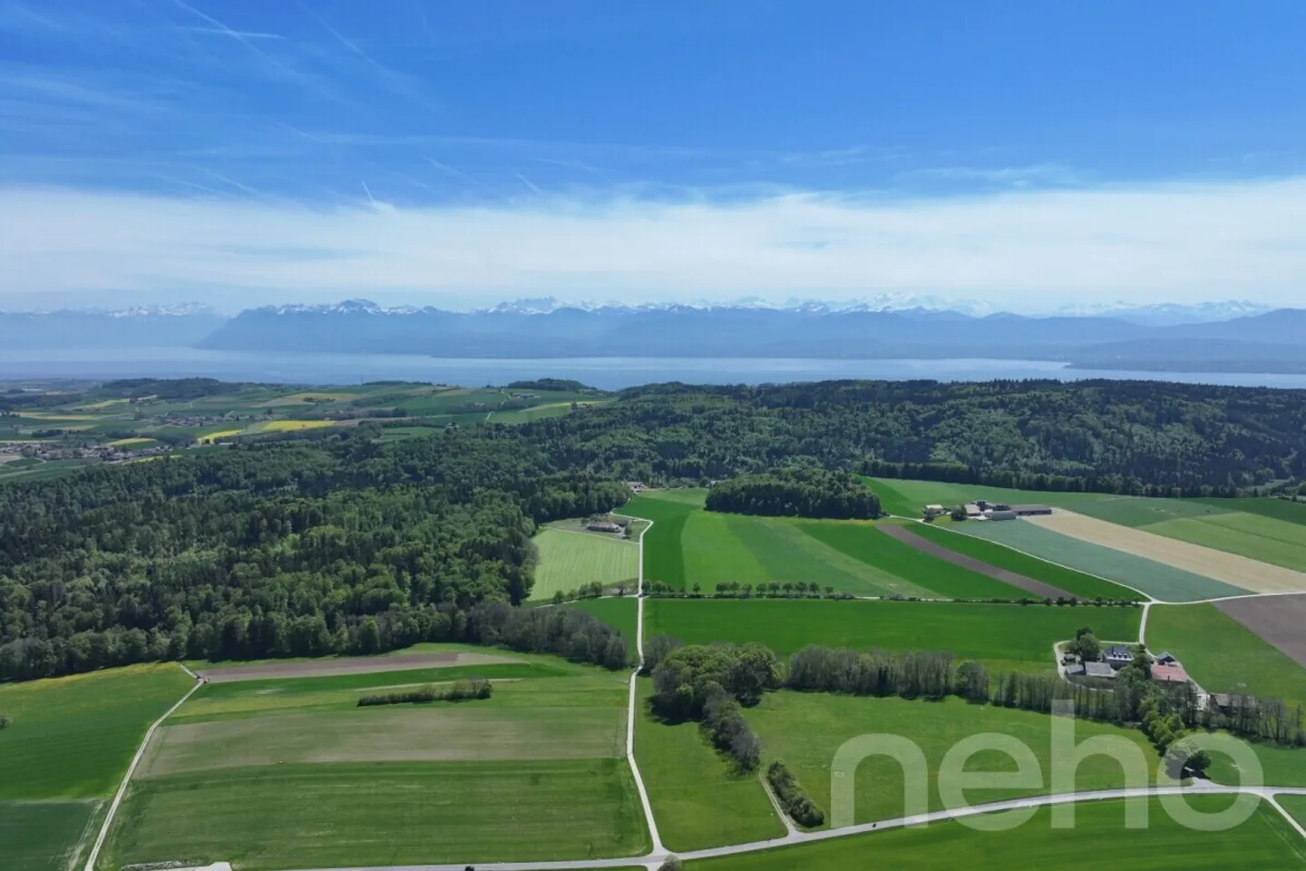 Villa HUF HAUS con vista sul lago e sulle Alpi - Foto 3 di 12