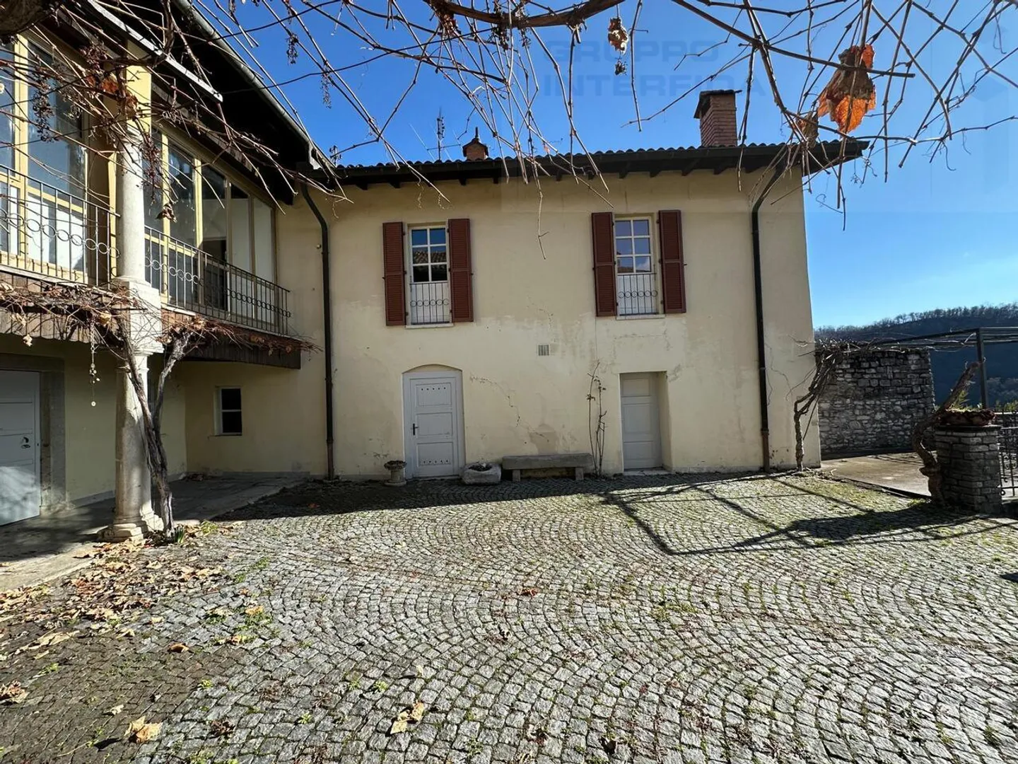 4,5-Zimmer-Wohnung in einem historischen Haus - Foto 3 von 10