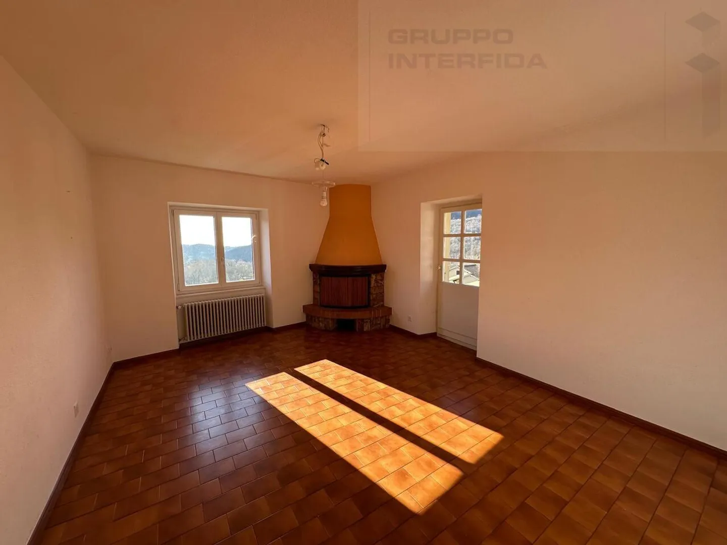 4,5-Zimmer-Wohnung in einem historischen Haus - Foto 9 von 10