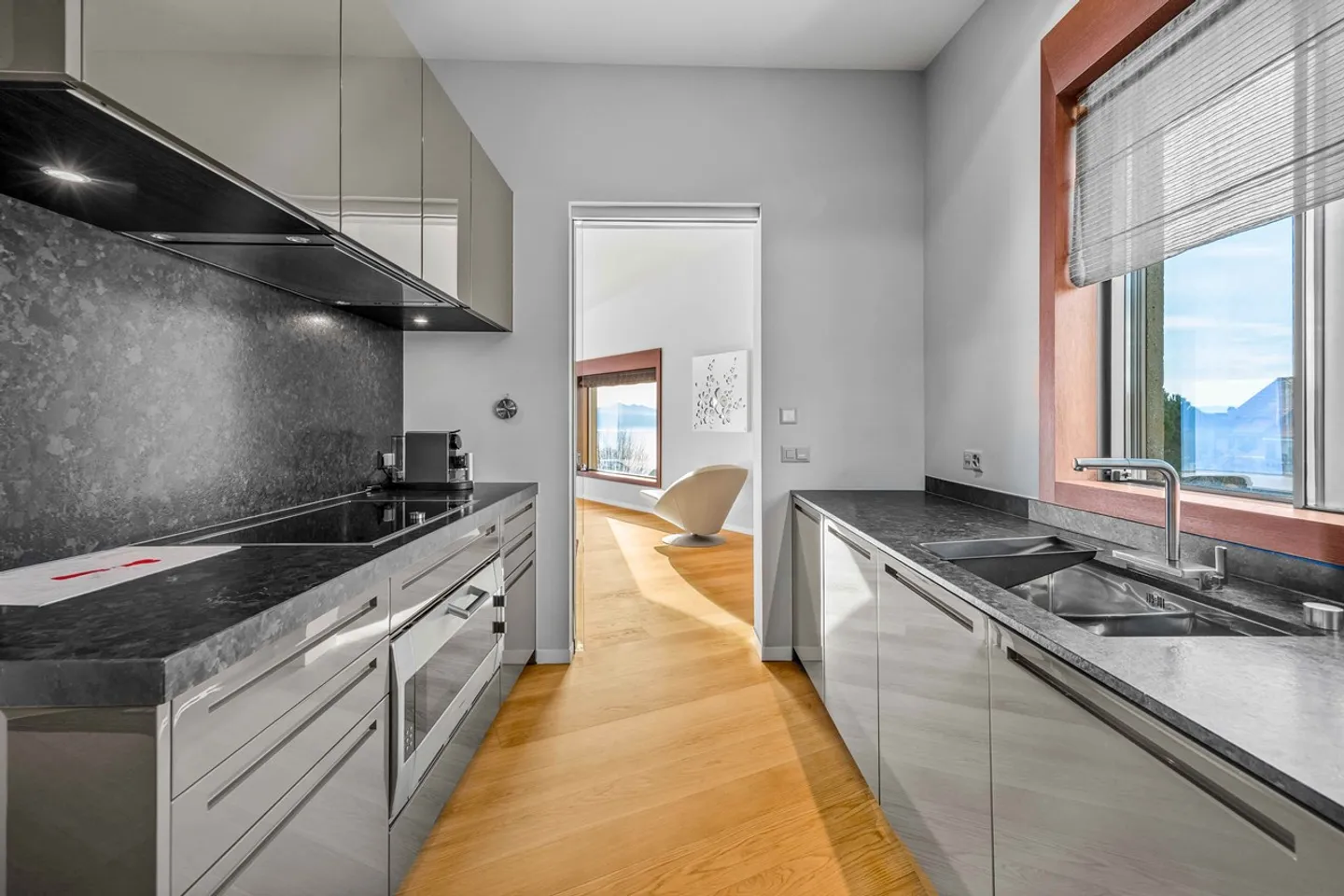 Luxuswohnung mit atemberaubendem Blick - Foto 7 von 12