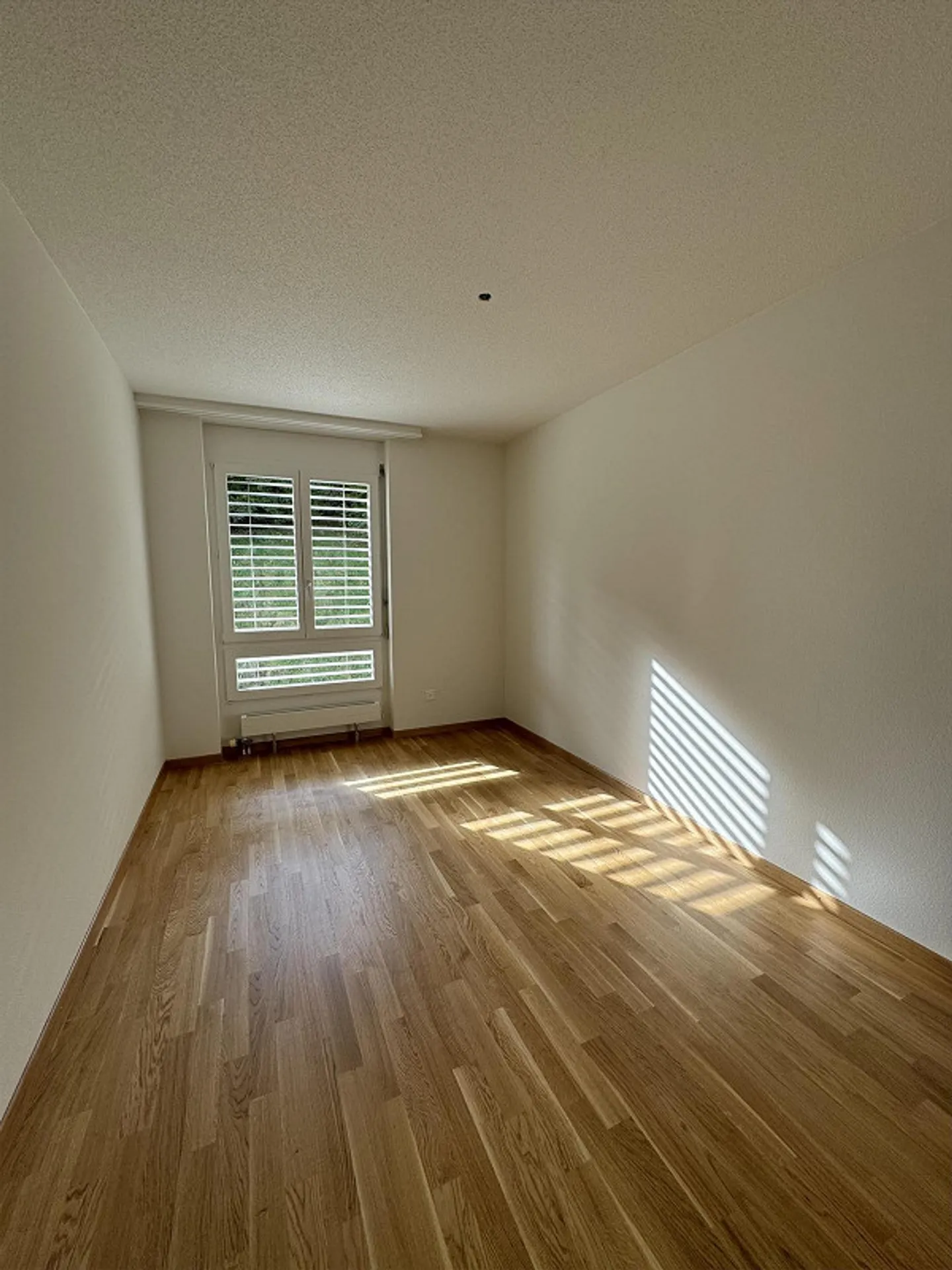 Helle Wohnung mit großem Balkon! - Foto 6 von 11