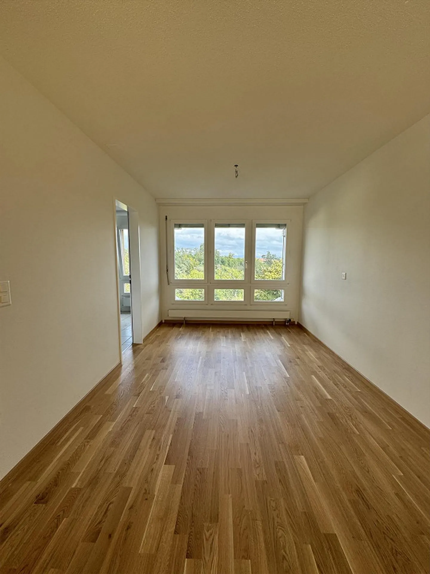 Helle Wohnung mit großem Balkon! - Foto 10 von 11