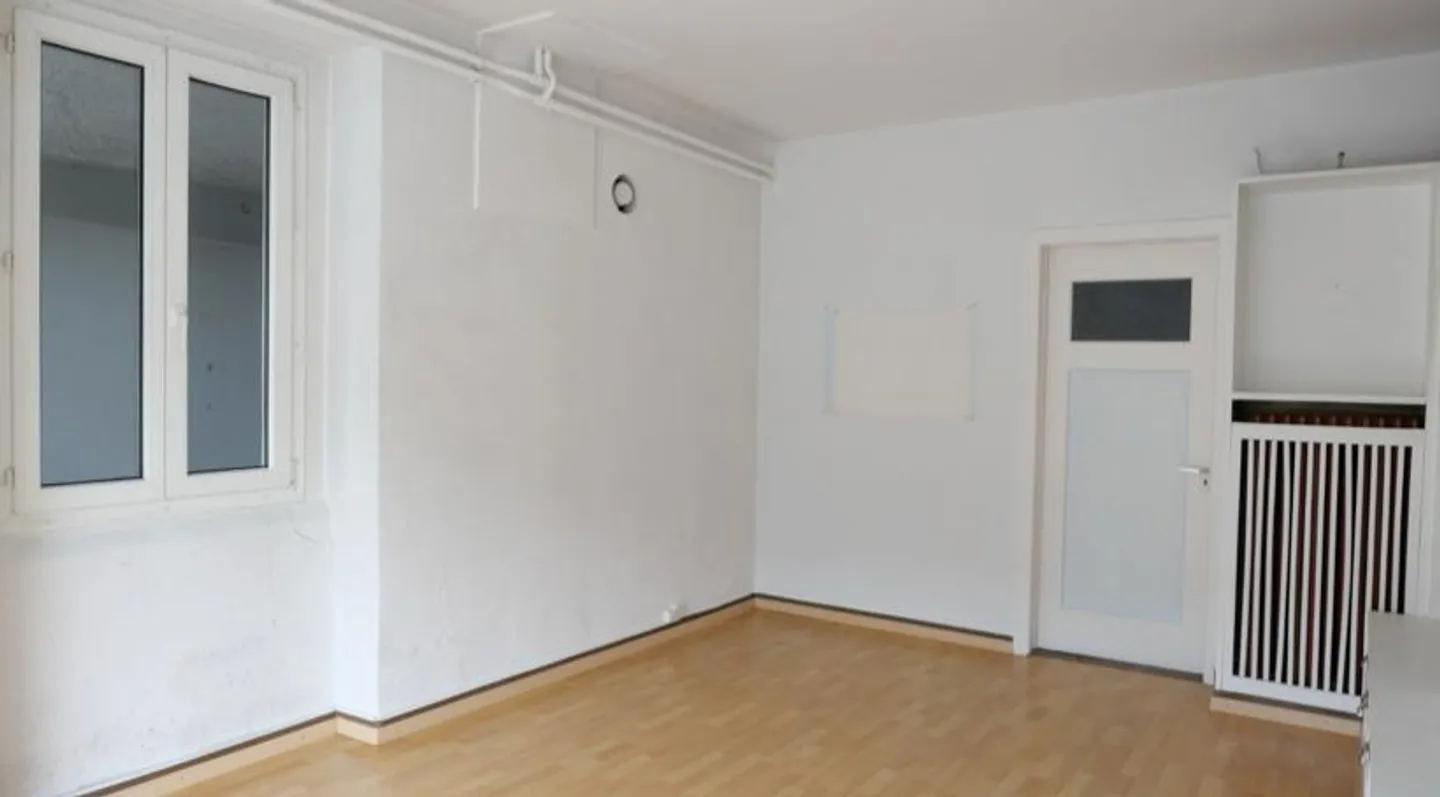 In Vendita Spazio Commerciale - Foto 3 di 5