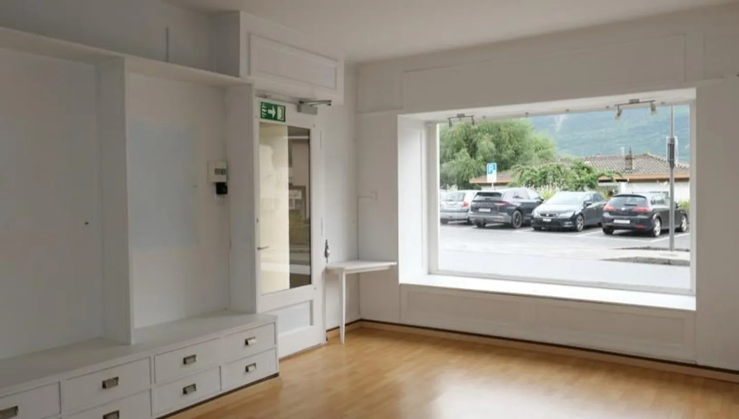 In Vendita Spazio Commerciale - Foto 5 di 5