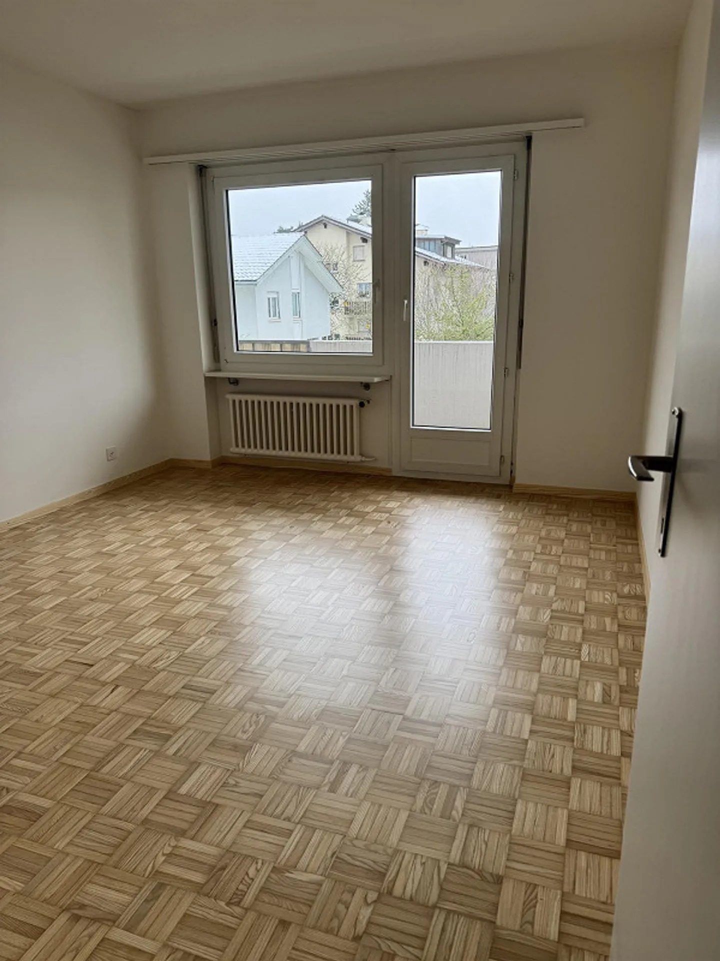 Appartement lumineux de 4,5 pièces avec balcon - Photo 4 sur 7