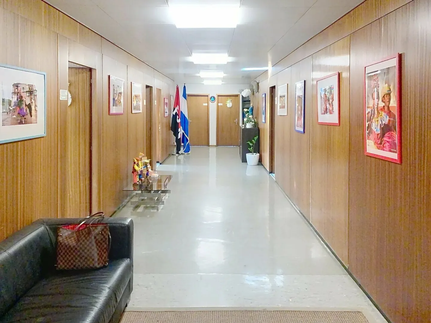 Uffici vicino alle Nazioni - Foto 4 di 9