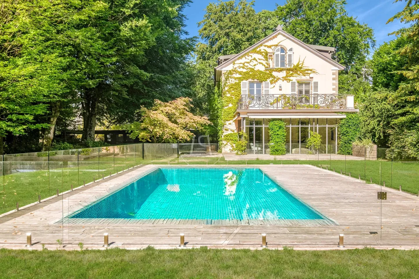 Manoir élégant à Versoix - Photo 2 sur 18