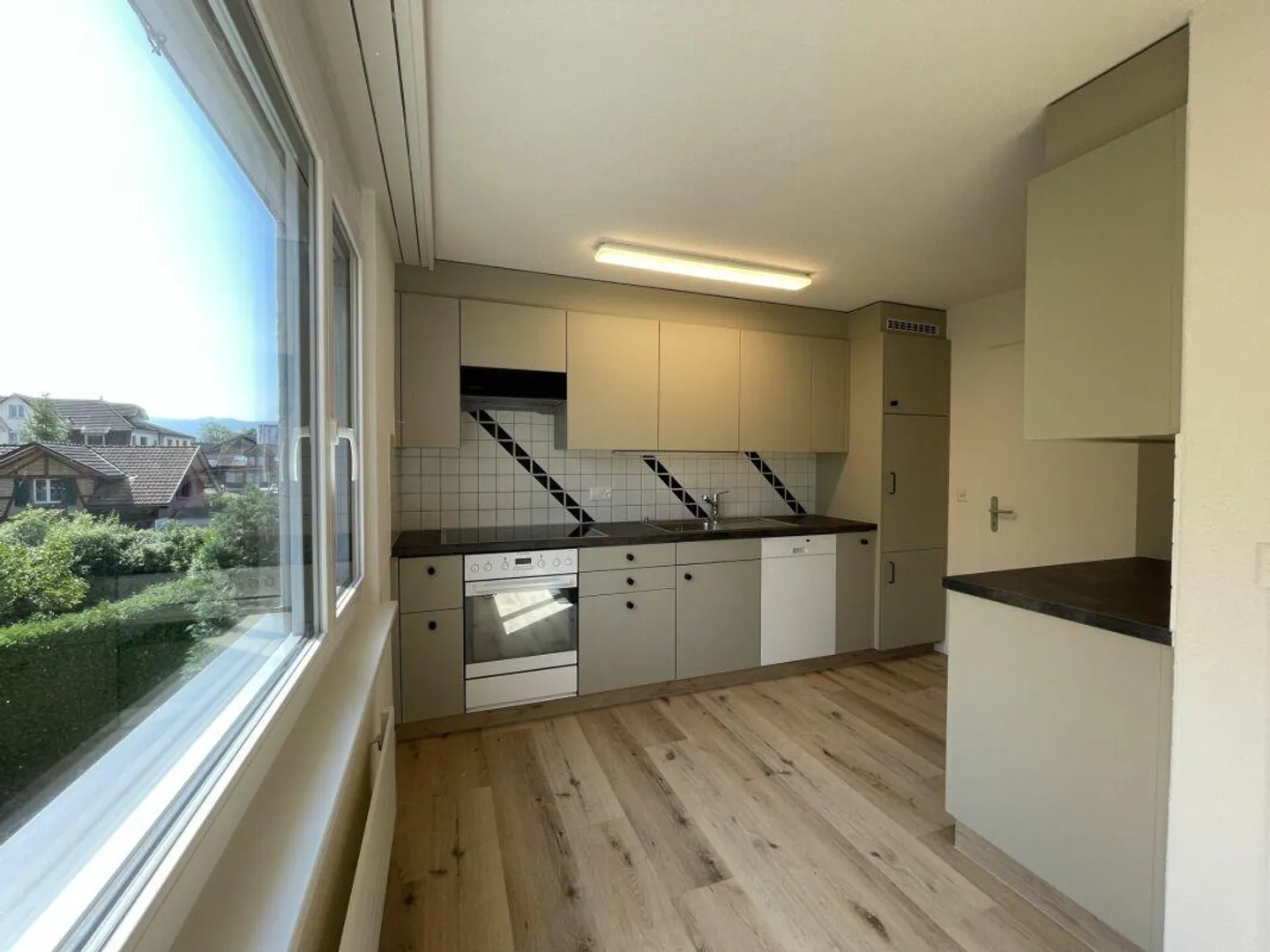 Freshly renovated family-friendly dream apartment - Photo 5 of 8