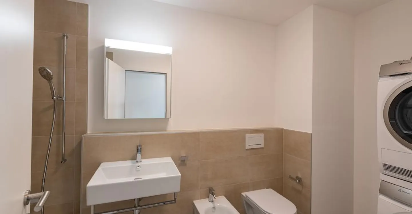 Appartement Moderne Près du Centre - Photo 3 sur 6