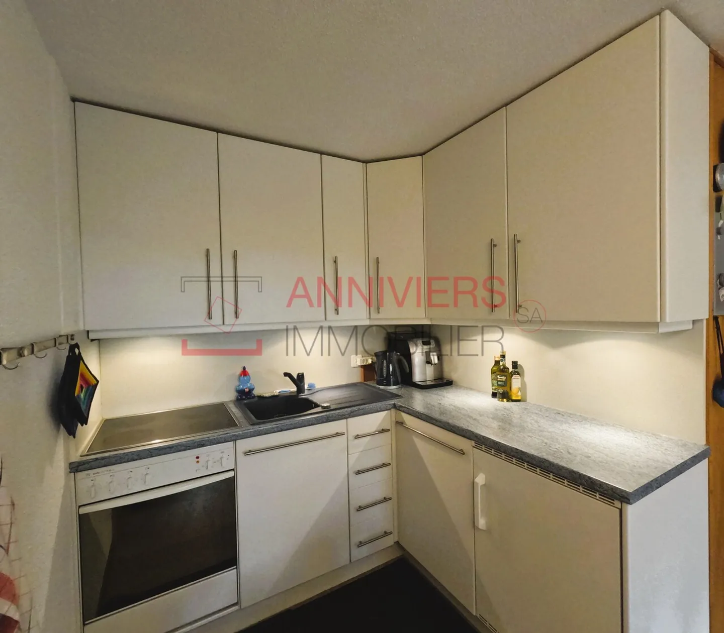 Beautiful 3.5-room apartment near the slopes in Grimentz - Photo 3 of 13