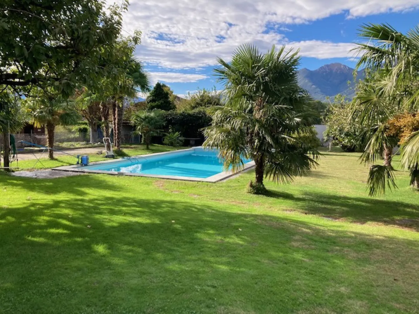 Casa unifamiliare ben tenuta - Foto 1 di 16