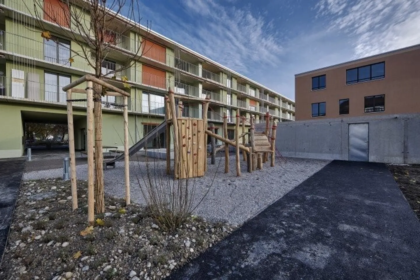 Apartment for rent - Photo 1 of 7