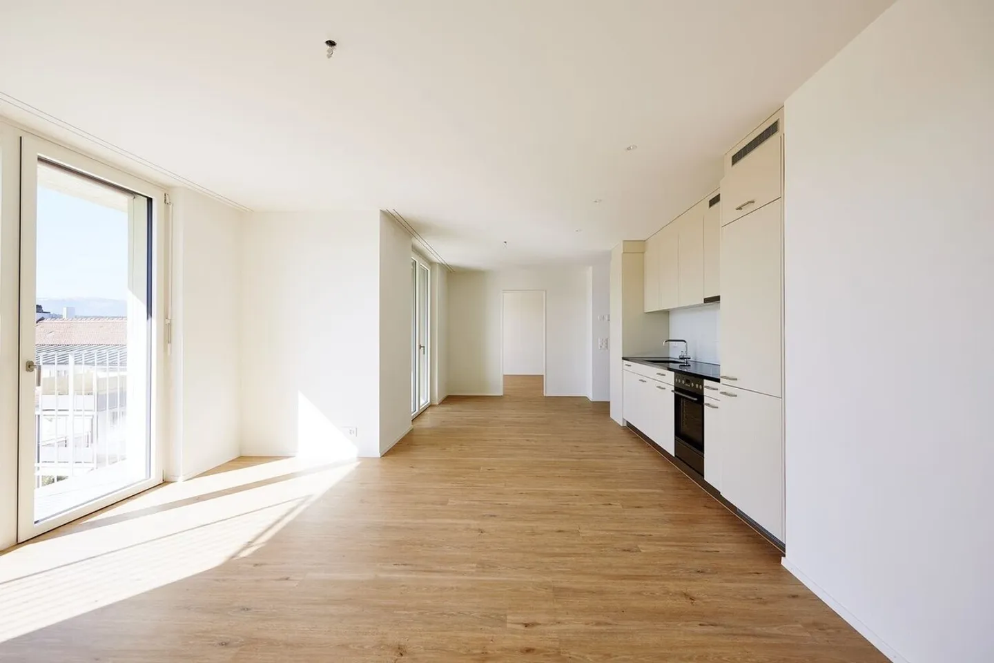 Apartment for rent - Photo 3 of 7