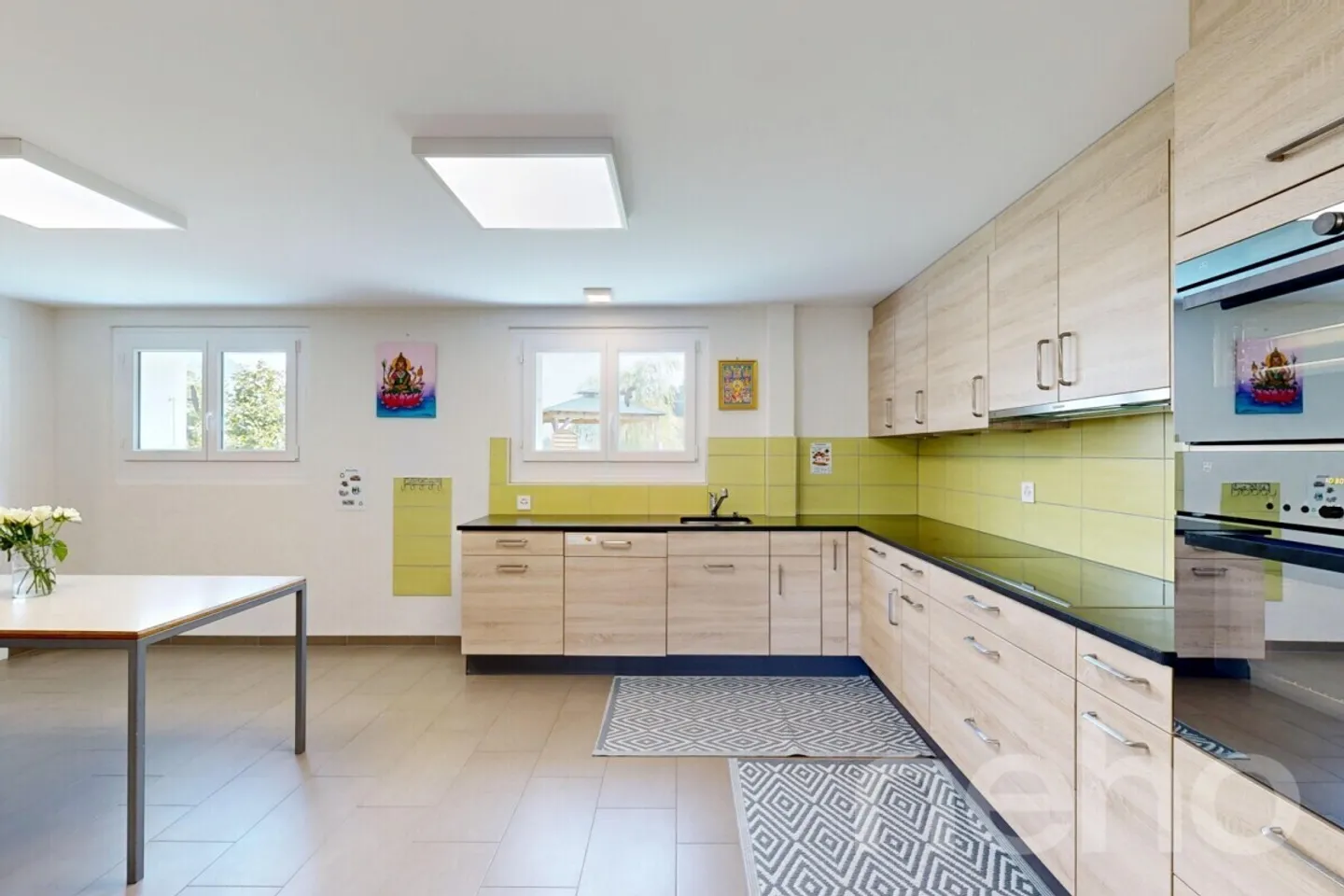 Contemporary property, generous volumes and preserved bucolic setting - Photo 9 of 12