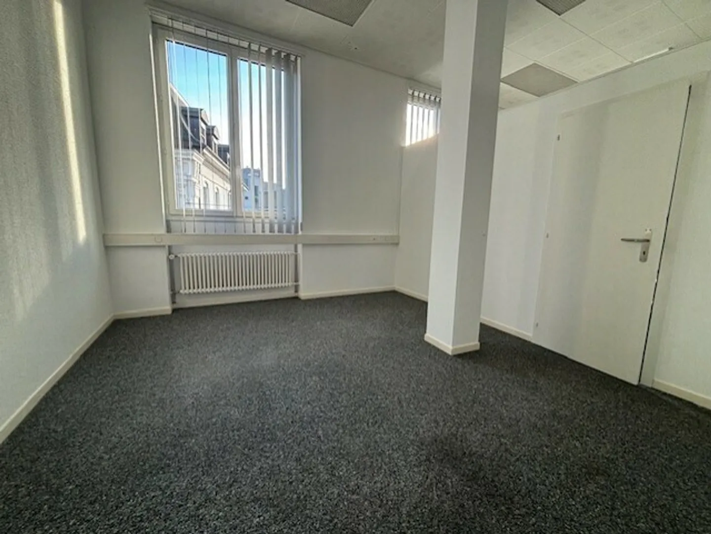 Spazio commerciale di 125 m2 nel centro di Delémont - Foto 2 di 8